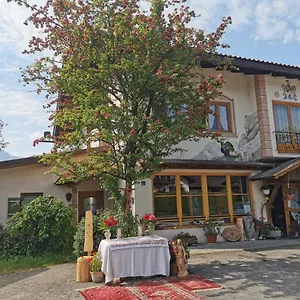 https://gastehaus-berghof.com-bavaria.com